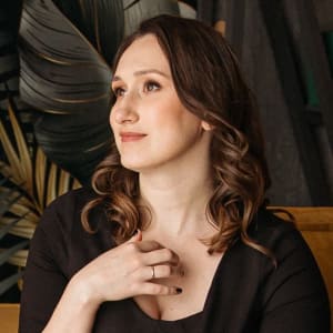 Anna St. | Postman API Network