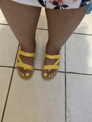 crocs tulum toe sandal