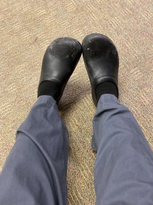 crocs on the clock work slip on black