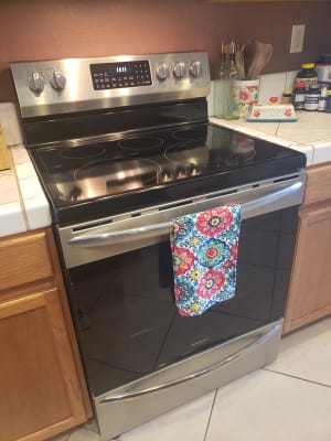 Frigidaire Gallery Gcre3060af 5 7 Cuft Freestanding Radiant Electric Range In Stainless Steel Brandsmart Usa
