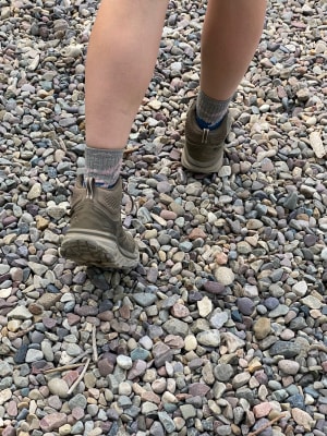 hoka one challenger mid