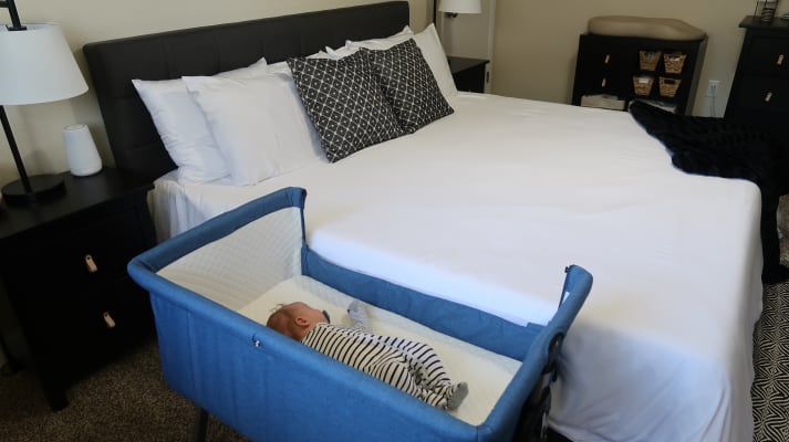 lotus bassinet weight limit