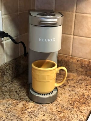 Keurig 124028 K Mini Plus Single Serve K Cup Pod Coffee Maker