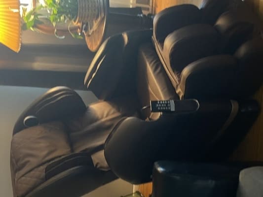 Esmart Ultimate Massage Chair With 30 Air Bags 8 Back Rollers And Speakers Bjs Wholesale Club