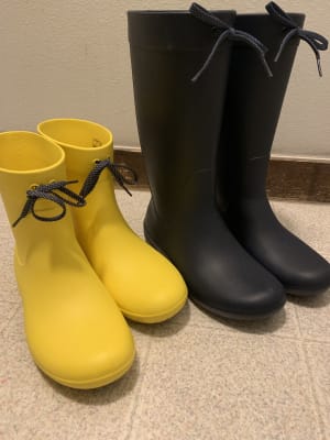 women's crocs freesail shorty rain boots