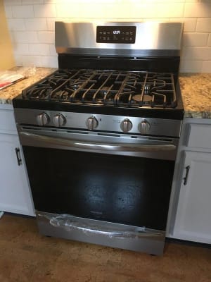 Fggf3036tf Frigidaire Gallery 30 Freestanding Gas Range Stainless Steel Frigidaire gallery fggf3036tf free standing 30 inch gas range has been discounted, replaced by a newer offering. frigidaire gallery fggf3036tf 30 freestanding gas range stainless steel