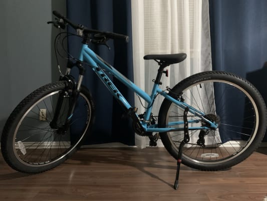 trek 820 women's bike for sale