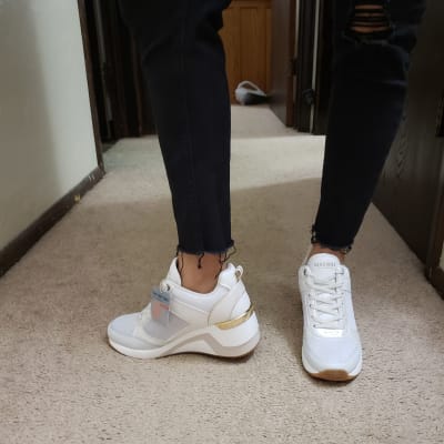 skechers million air up there sneaker