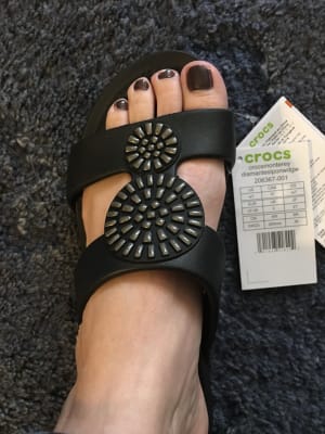 crocs diamante flip