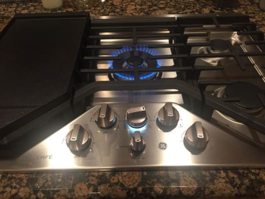 Cgp95302ms1 Cafe 30 Gas Cooktop 5 Burners Led Brushed Stainless Knobs