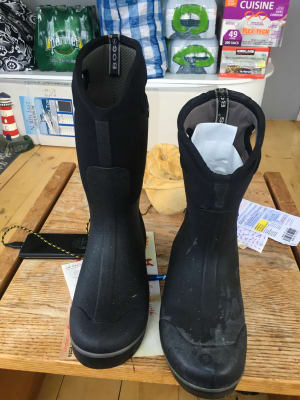 bogs men's classic ultra high insulated waterproof winter boots