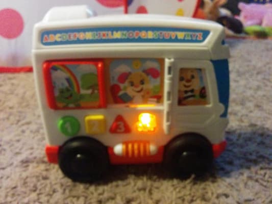 fisher price laugh and learn bus