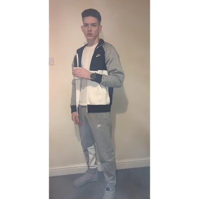 nike tracksuit chariot