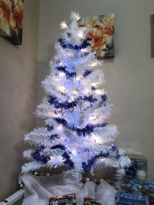 4 Pre Lit Artificial White Christmas Tree Big Lots