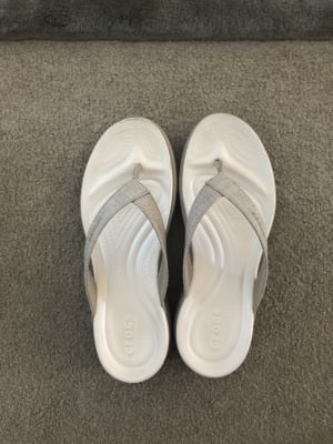 iconic crocs comfort flip flops