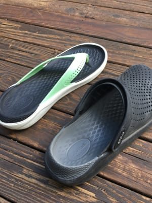 crocs literide flip review