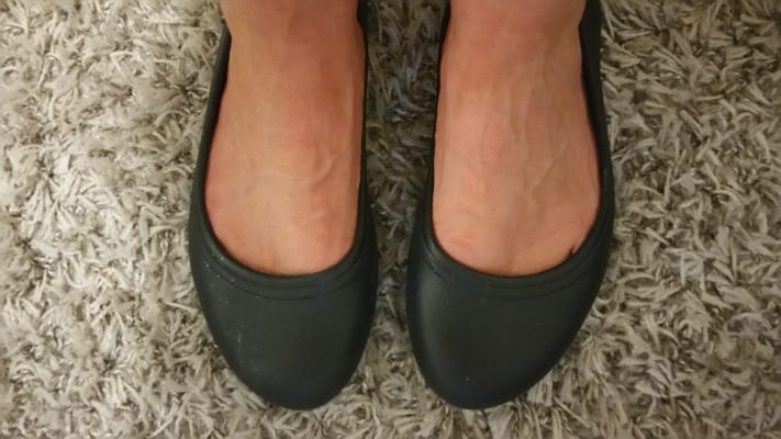 crocs work flats