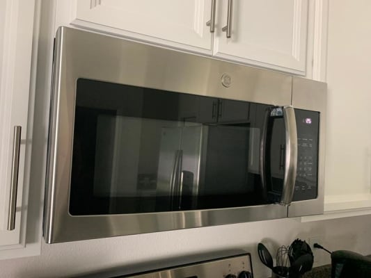 Jvm3162rjss Ge 30 1 6 Cu Ft Over The Range Microwave With Convenience Cooking Controls And Two Speed 300 Cfm Venting System Stainless Steel