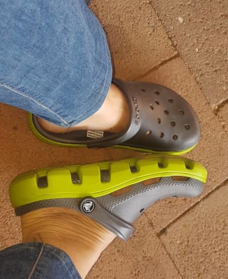 crocs duet sport