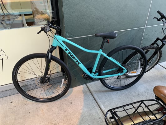 trek dual sport 2 hybrid bike