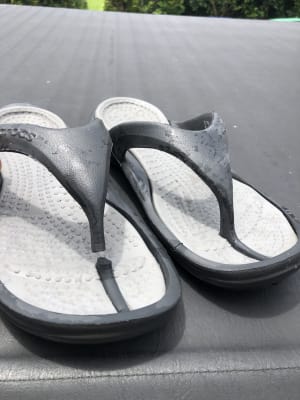 crocs athens discontinued