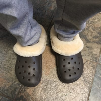 mammoth luxe crocs