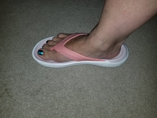 crocs literide flip review