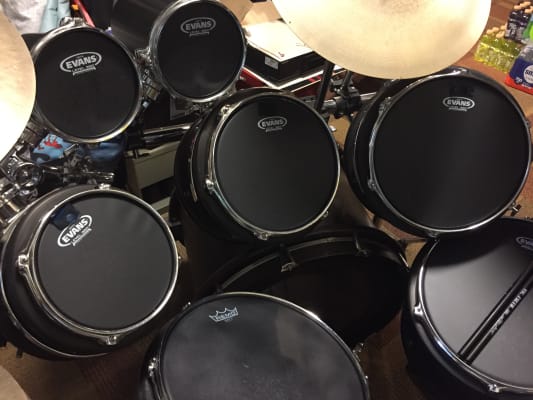 evans black onyx drum heads