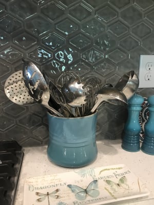 Utensil Crock Le Creuset Official Site Poshmark makes shopping fun, affordable & easy! utensil crock