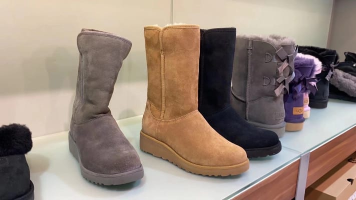 ugg amie boot sale