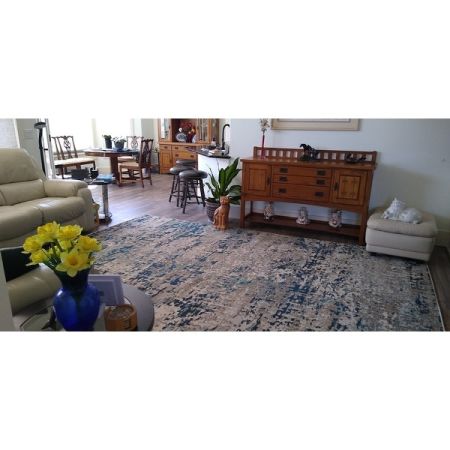 Customer image 375