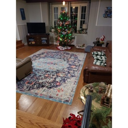 Customer image 211