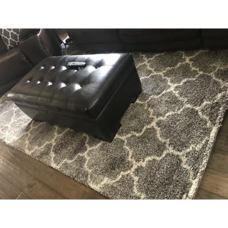 Customer image 703