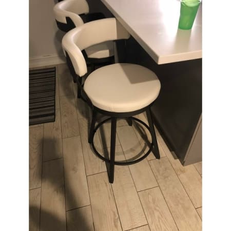 Customer image 122