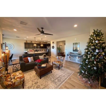 Customer image 290