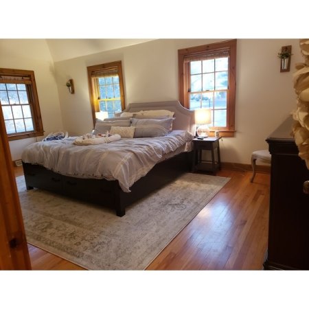 Customer image 208