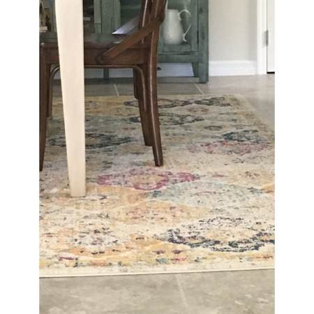 Customer image 905