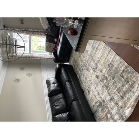 Customer image 211