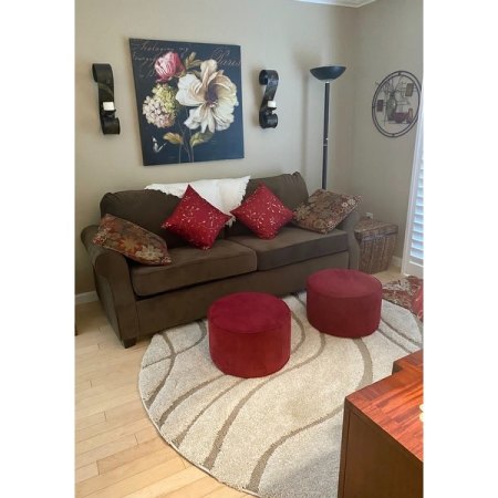 Customer image 318