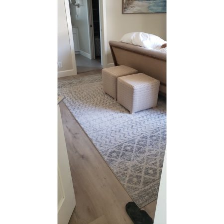 Customer image 322