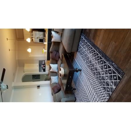 Customer image 414