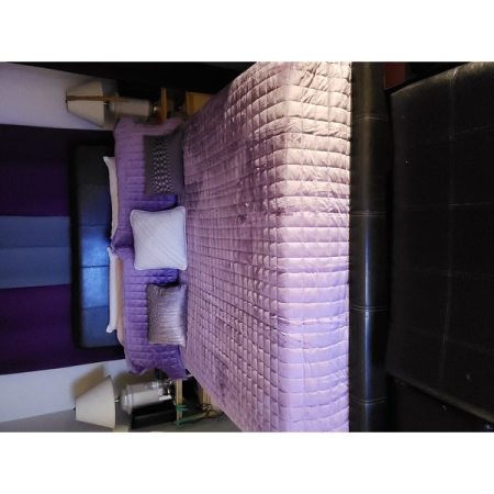 Customer image 70