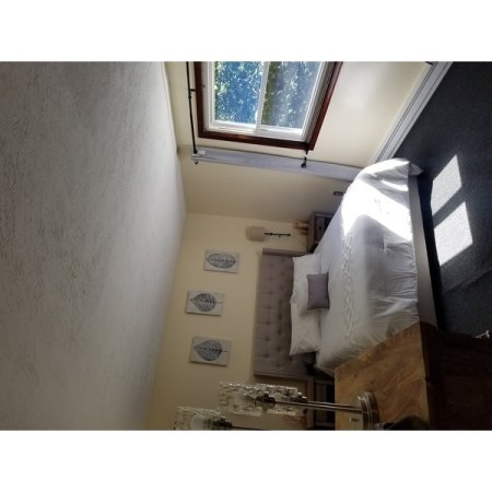 Customer image 307
