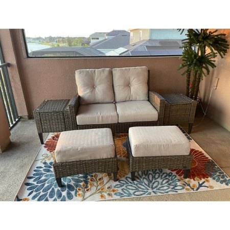 Customer image 28