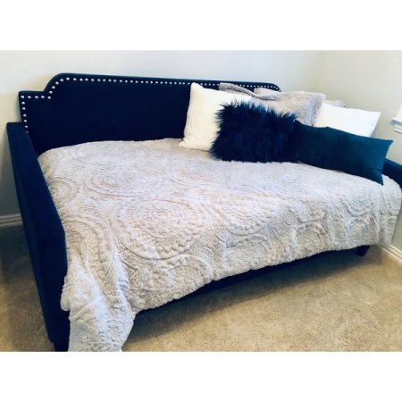Customer image 324