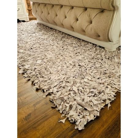 Customer image 136