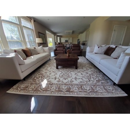 Customer image 310