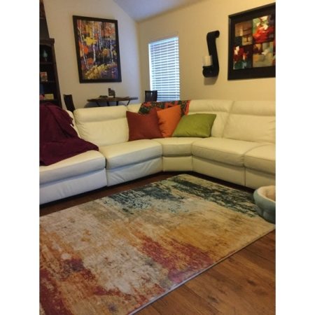 Customer image 572