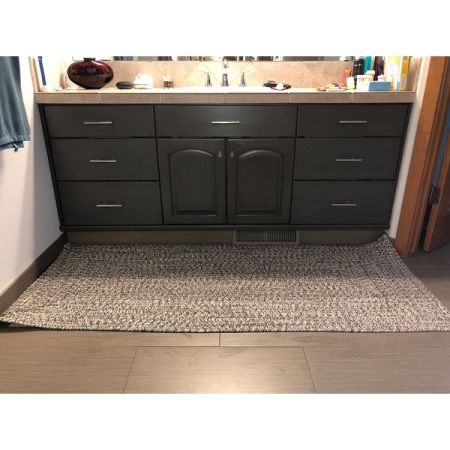 Customer image 710