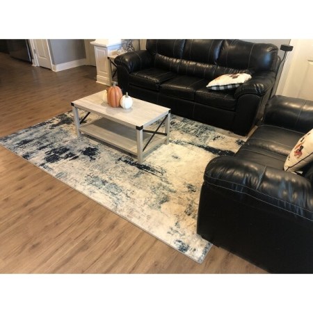 Customer image 331